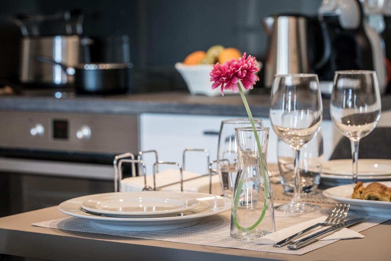 Urban Nest - Suites & Apartments Athene Buitenkant foto